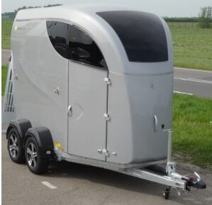 1,5 paard trailer